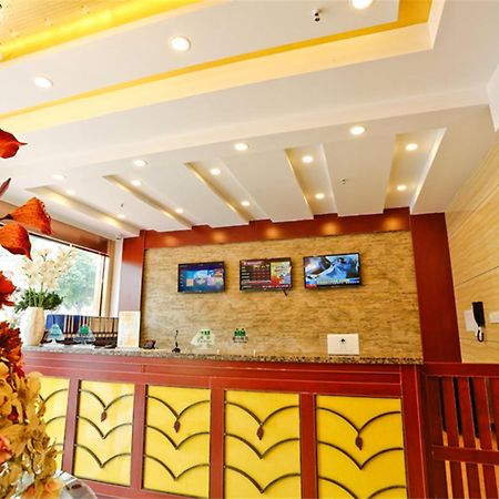 Greentree Inn Liaoning Dalian Development Zone Jinma Road Pedestrian Street Express Hotel Exteriör bild