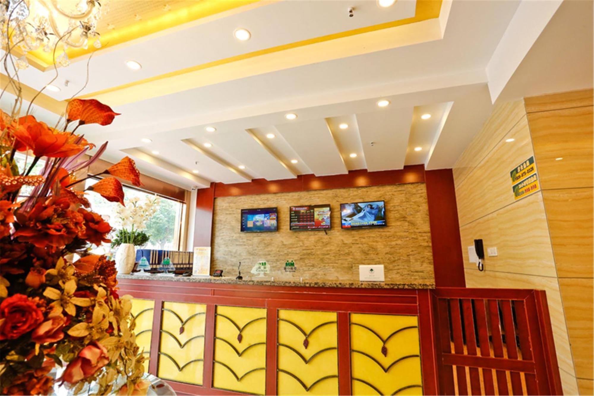 Greentree Inn Liaoning Dalian Development Zone Jinma Road Pedestrian Street Express Hotel Exteriör bild