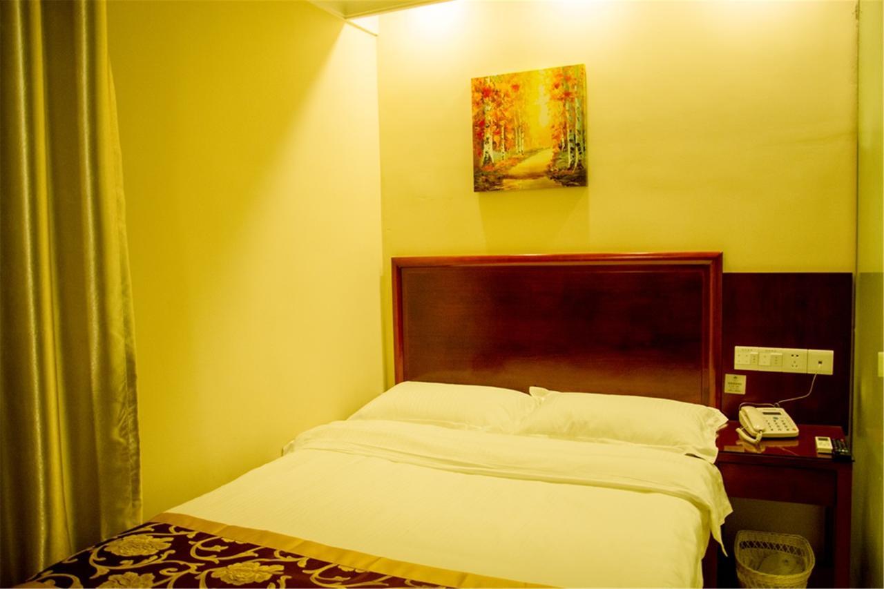 Greentree Inn Liaoning Dalian Development Zone Jinma Road Pedestrian Street Express Hotel Exteriör bild