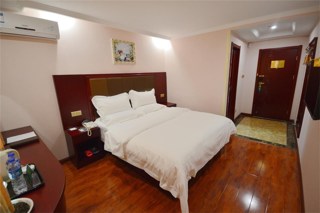 Greentree Inn Liaoning Dalian Development Zone Jinma Road Pedestrian Street Express Hotel Exteriör bild